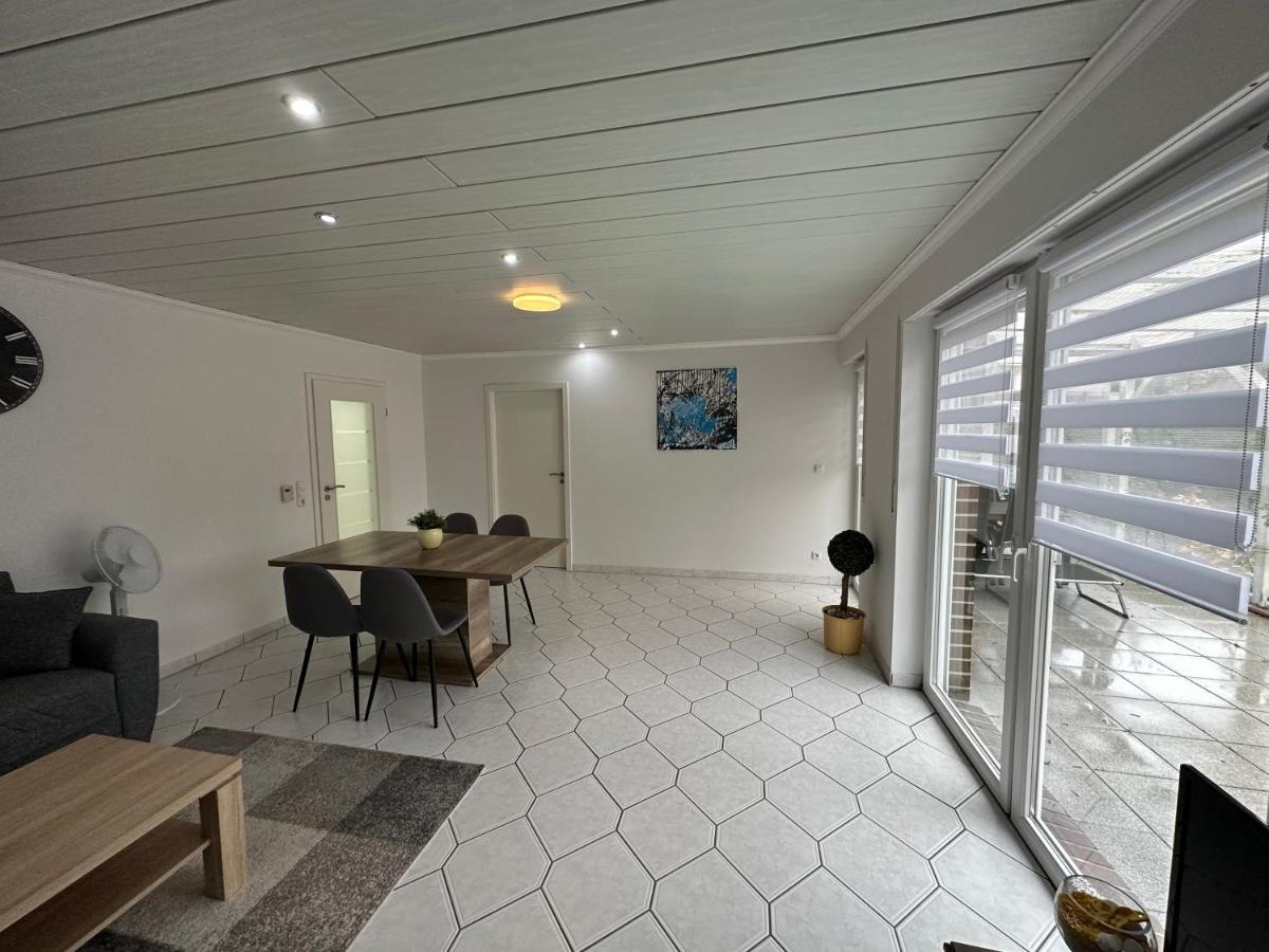 Ferienwohnung Am Hafen Ruestersiel Wilhelmshaven Exterior photo